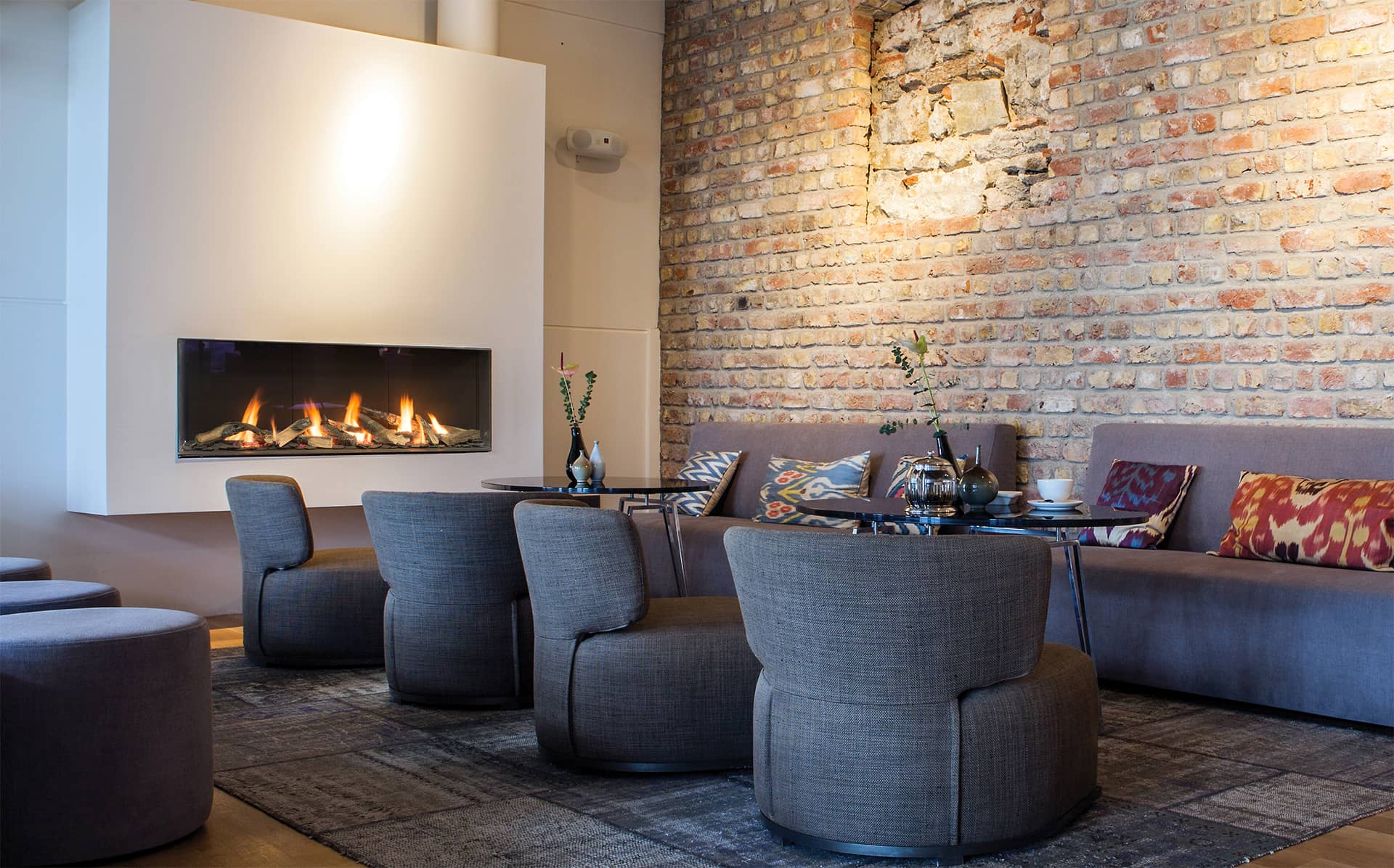 What's the difference between a gas fireplace insert and a gas