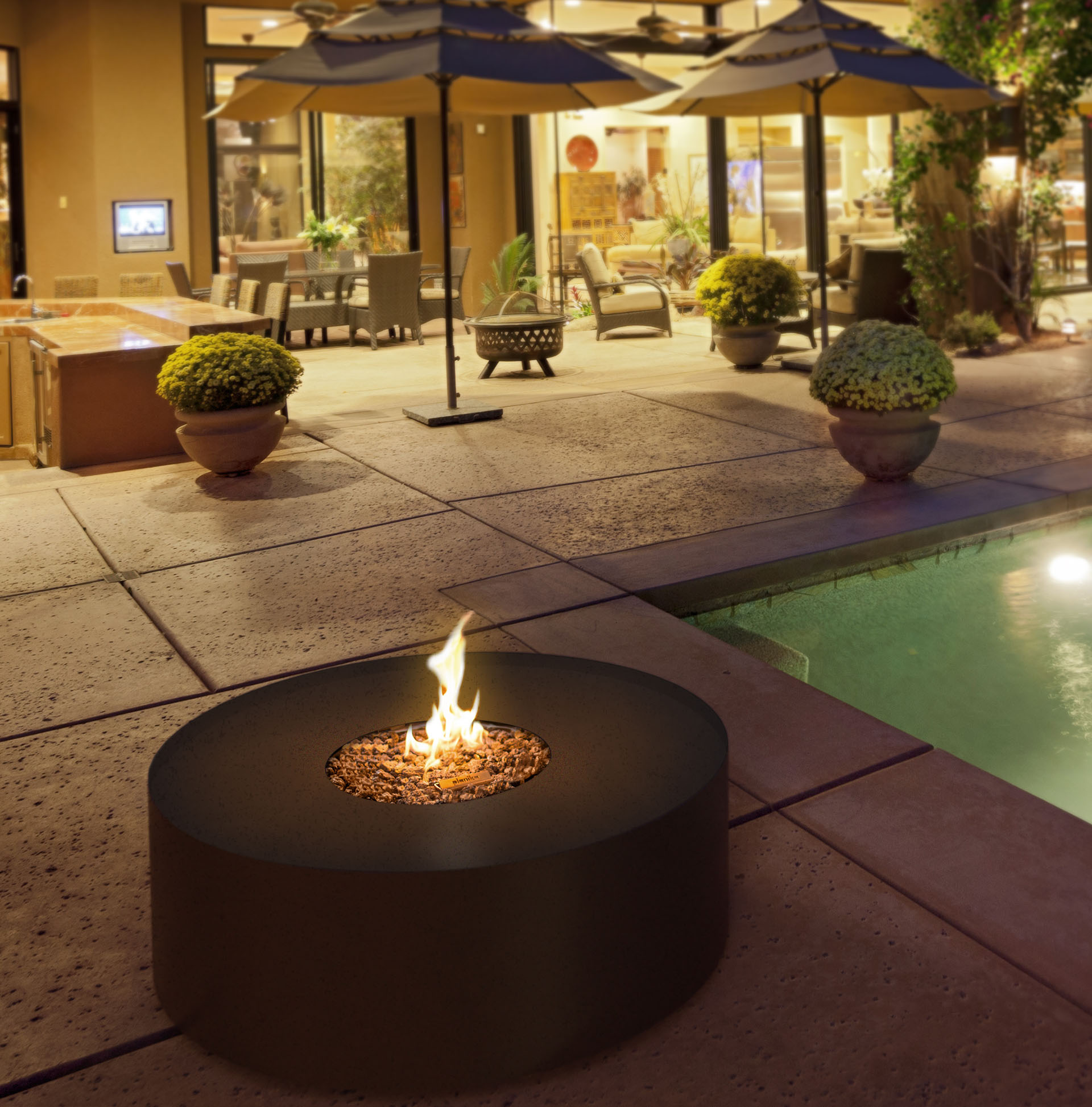 galio fire pit black arrangement Planikafires